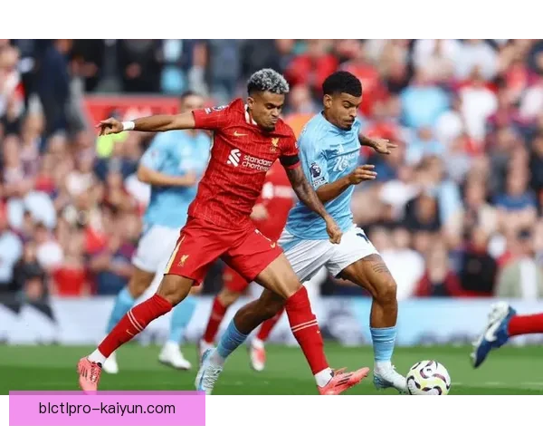 英超历史瞬间：赛事回顾彰显足球魅力与精彩演绎